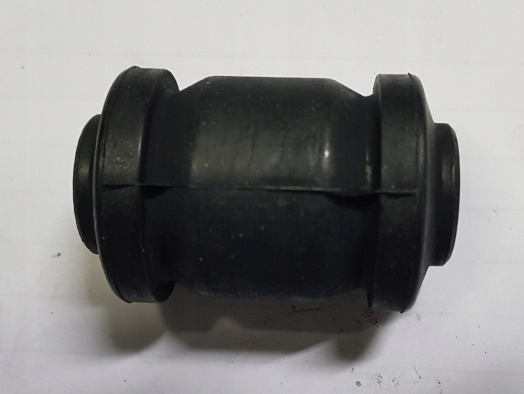 фото №1, Втулка рычага toyota aygo citroen c1 107 перед